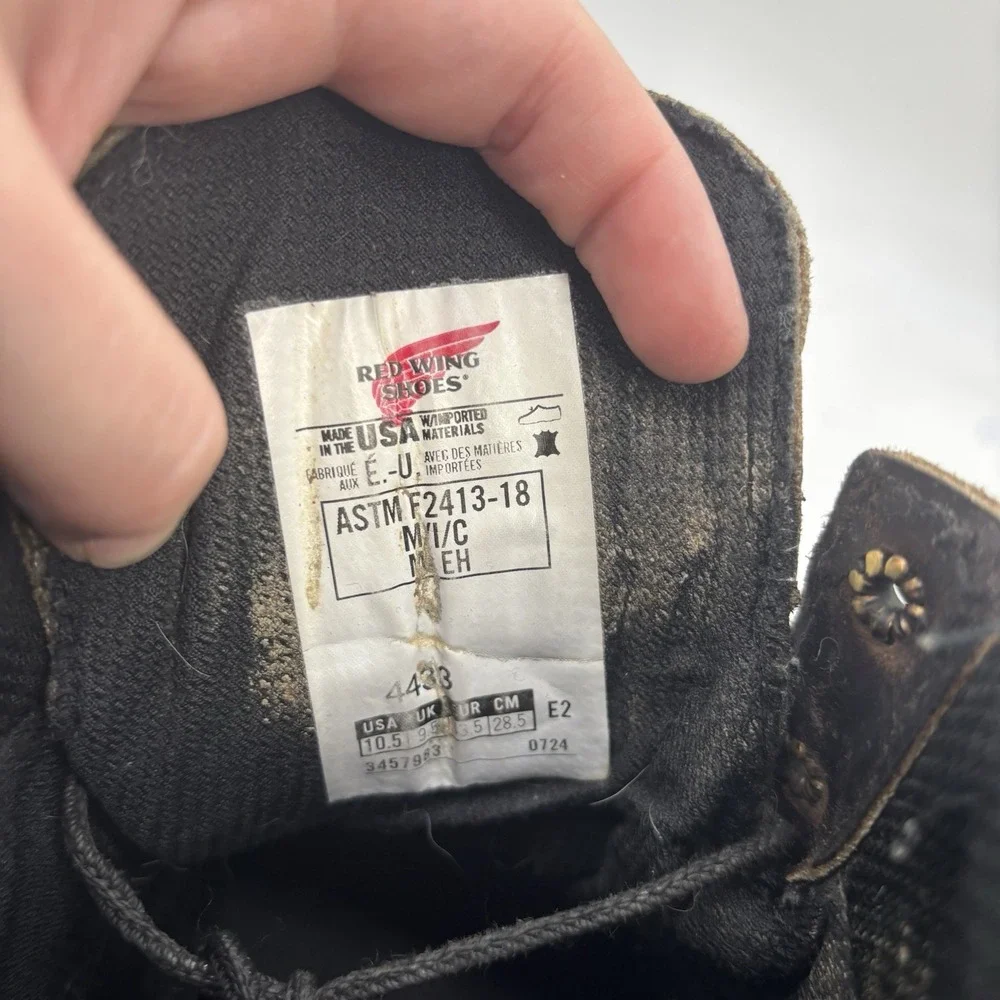 Red Wing Shoes this item